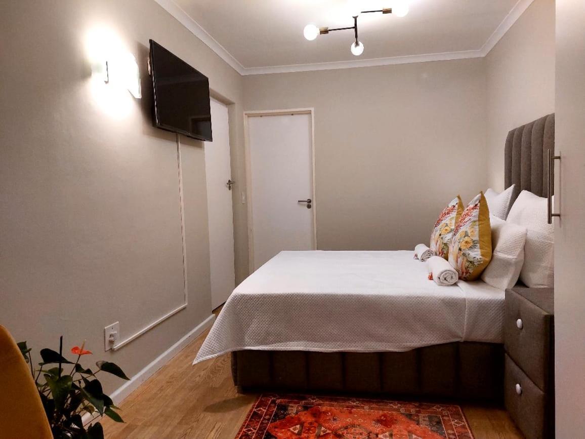 'Eye 2 Sa' With Exclusive Pool Access - Hout Bay Casa de Férias *